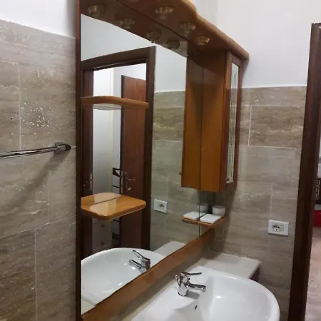 Dioscuri Townhouse