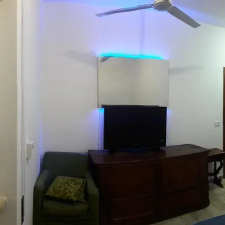 Dioscuri Townhouse 3* Fiumicino