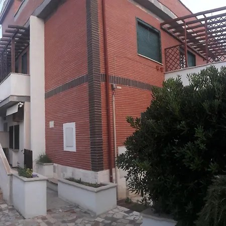 Dioscuri Townhouse 3* Fiumicino